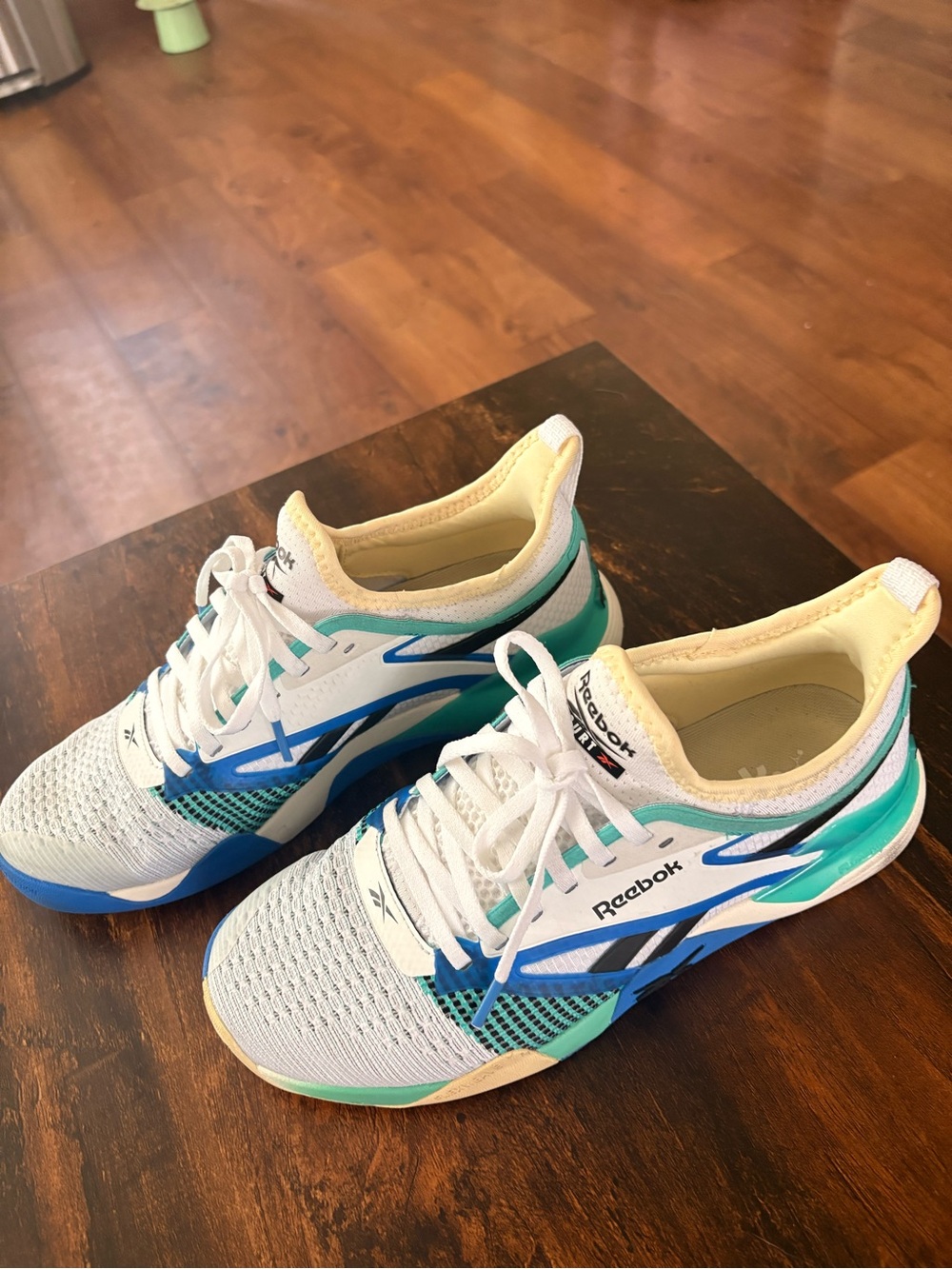 Women’s Reebok Nano Court Shoes Size 9.5 - Picture 3 of 5